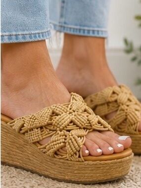Free People Macramé Platform Wedge Sandals Tan Size 9.5 Boho